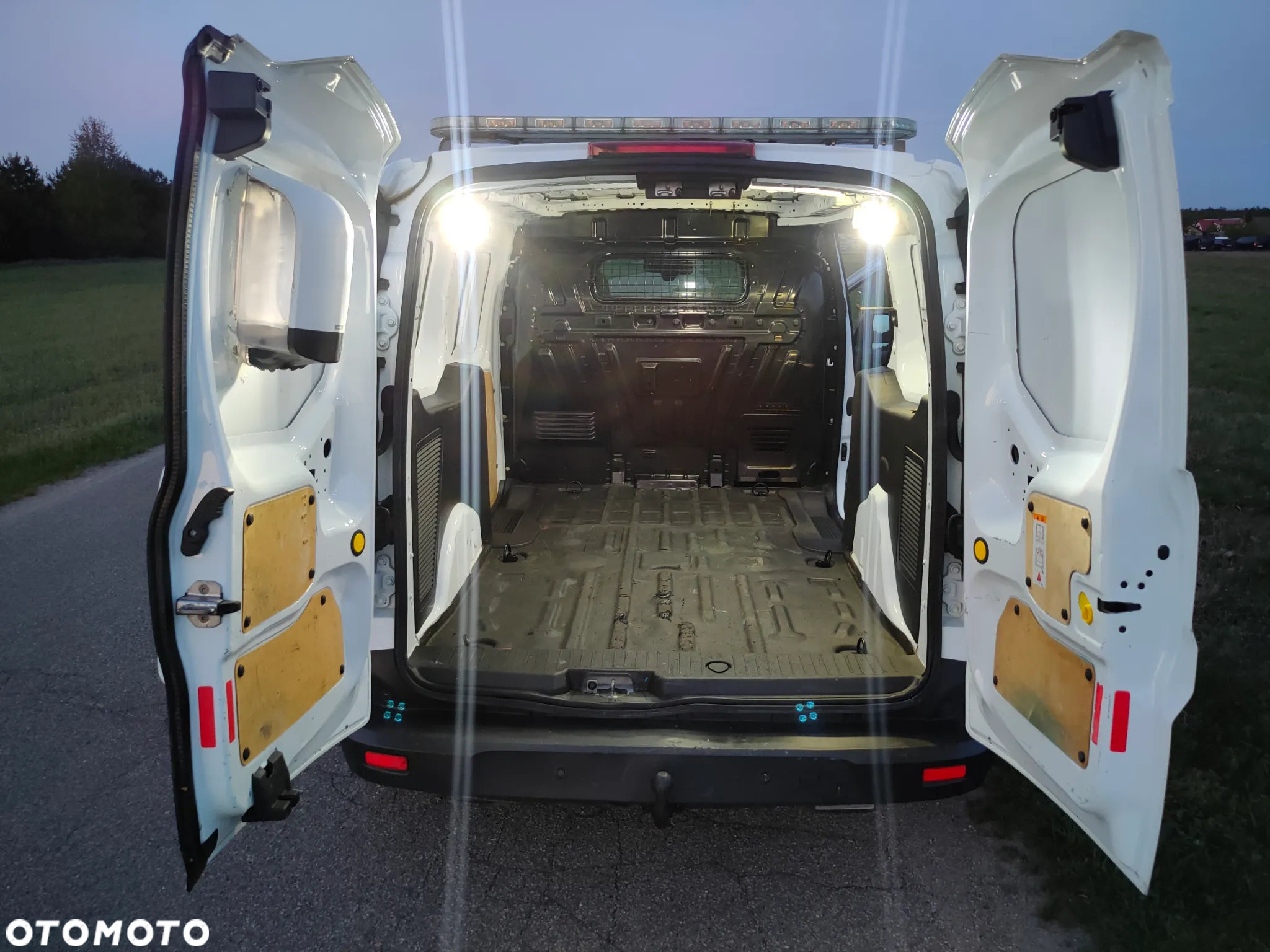Ford Connect - 26