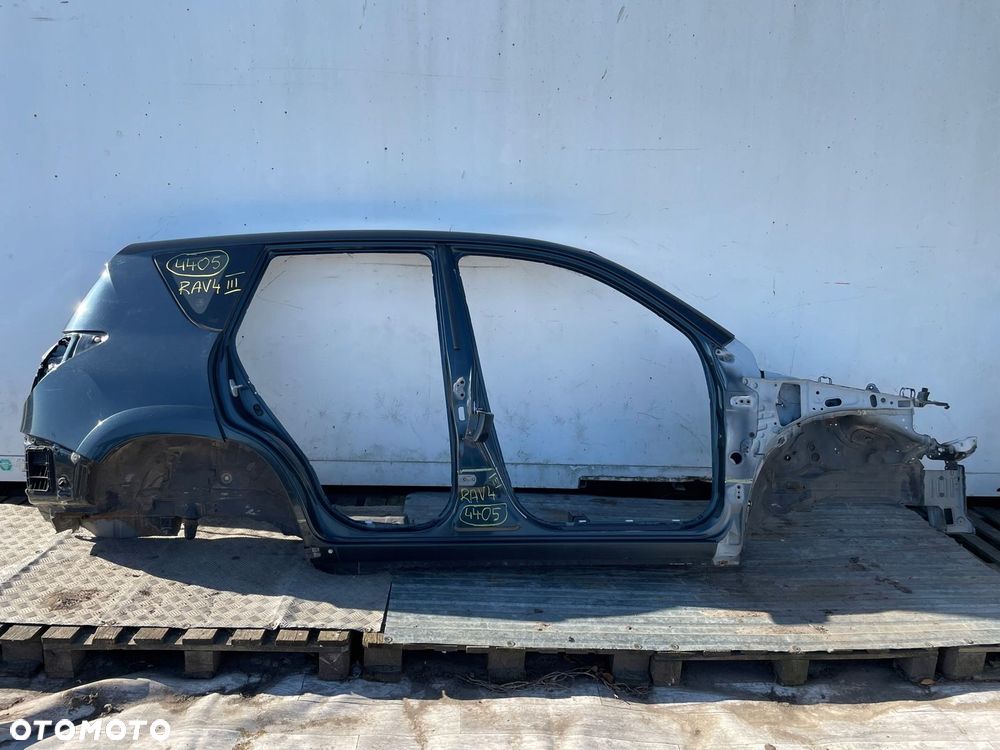 Blotnik poszycie prawy tyl cwiartka szyba prawa tylna Toyota Rav4 3 III 6T3 - 6