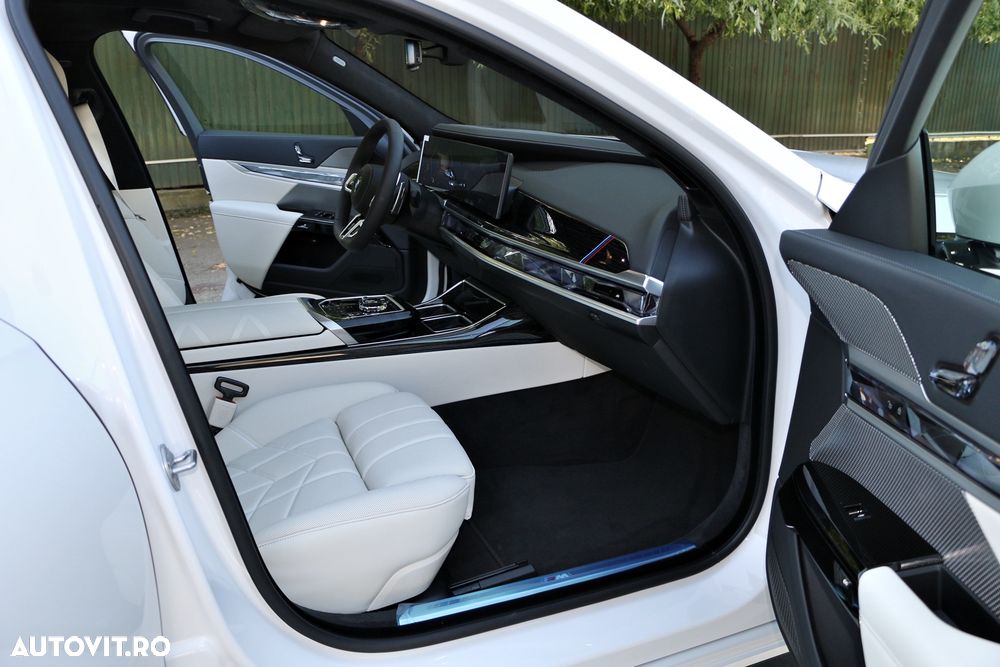 BMW Seria 7 - 26