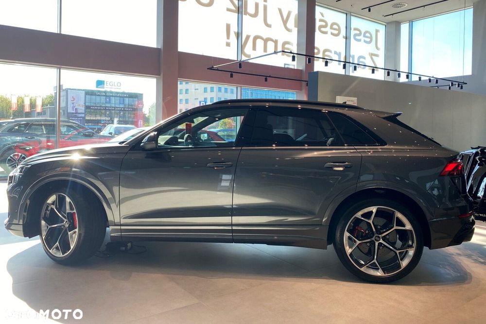 Audi RS Q8 - 4