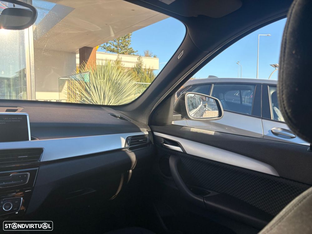 BMW X1 25 e xDrive - 32