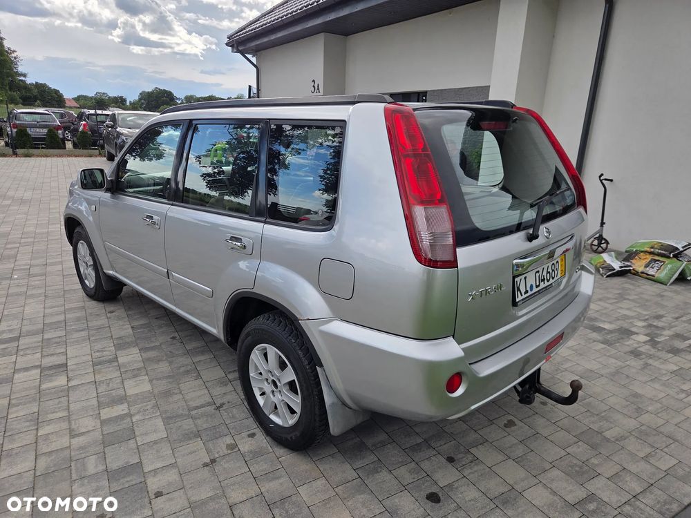 Nissan X-Trail 2.2 dCi 4x4 Elegance - 7