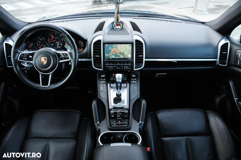 Porsche Cayenne 3.0TD TipTronic - 7