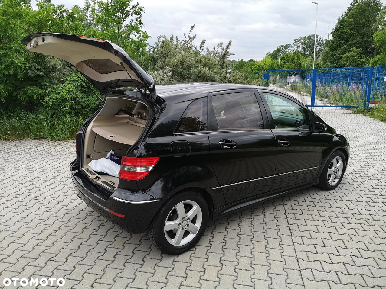 Mercedes-Benz Klasa B 200 CDI DPF Autotronic Grand Edition - 19