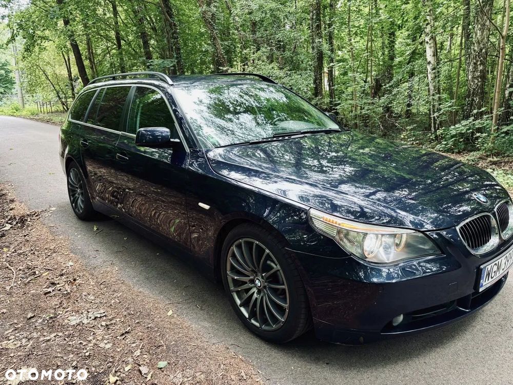BMW Seria 5 545i - 5