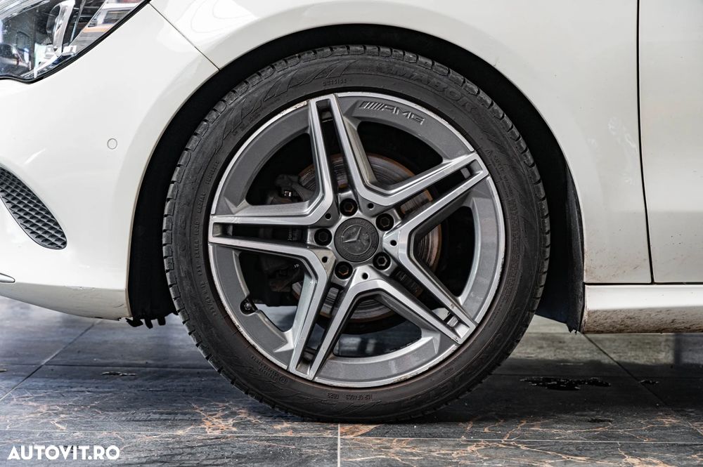 Mercedes-Benz CLA 180 d Shooting Brake 7G-DCT - 9