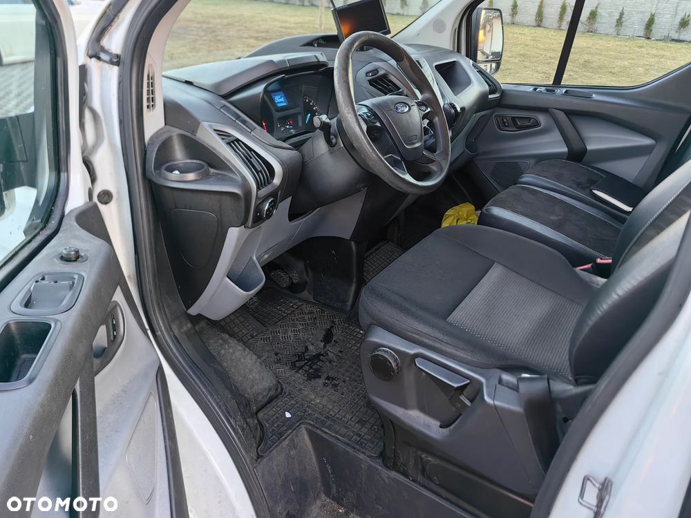 Ford TRANSIT CUSTOM - 6