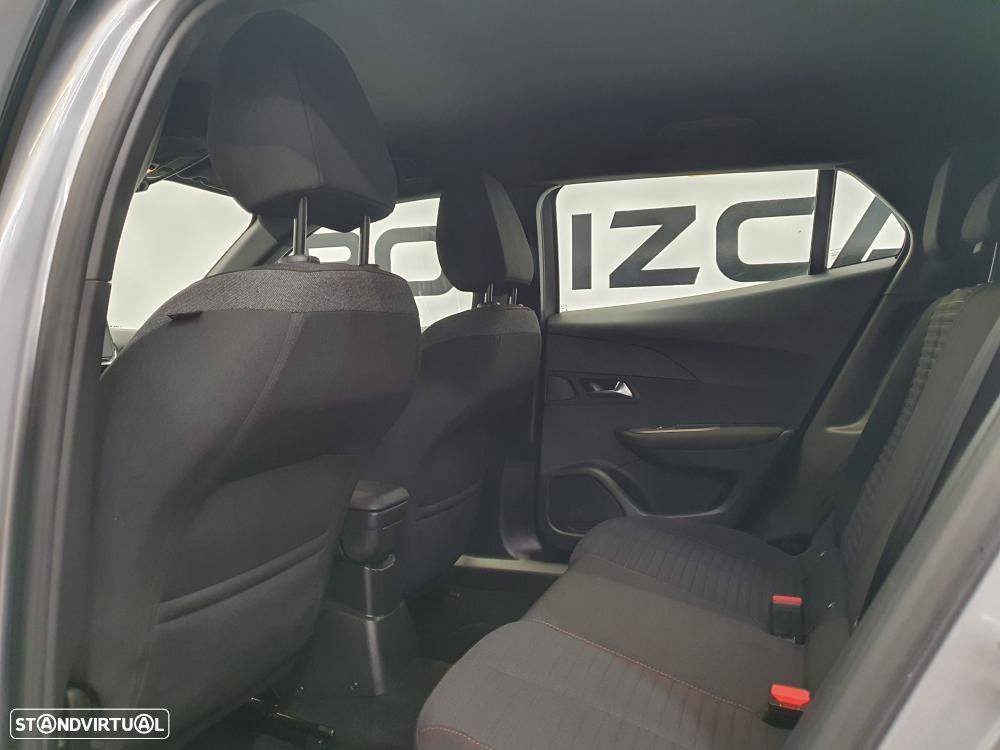 Peugeot 2008 1.5 BlueHDi GT EAT8 - 22