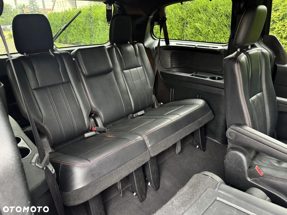 Dodge Grand Caravan 3.6 R/T - 13