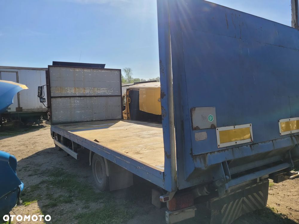 iveco eurocargo 75e14 maska zderzak lampa grill błotnik drzwi zbiornik paliwa szyba lusterko klamka - 4