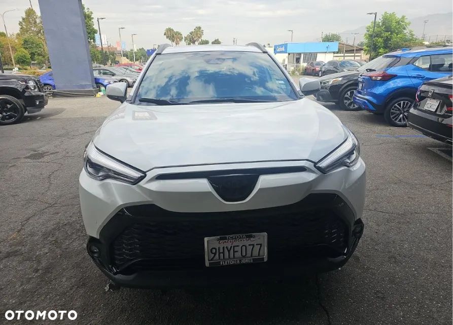 Toyota Corolla Cross - 3