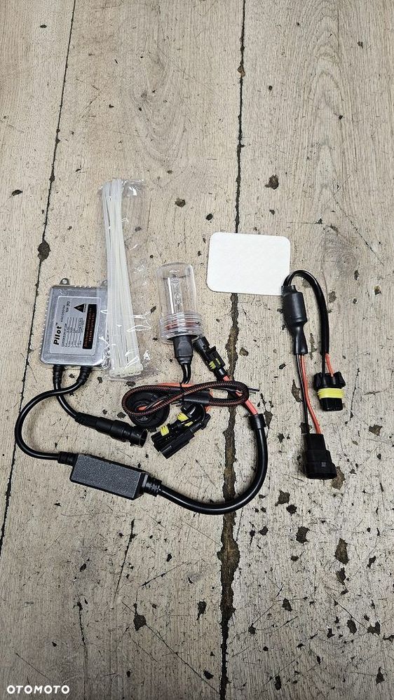Zestaw Xenon HID Pilot H9  Can-Bus 35W   6000K - 7