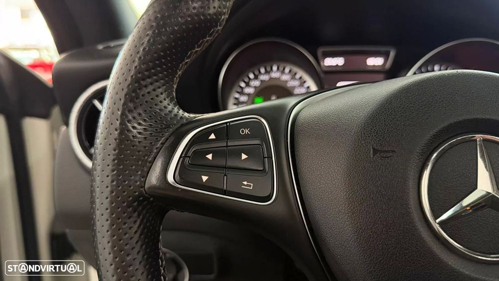 Mercedes-Benz CLA 200 d Shooting Brake AMG Line - 27