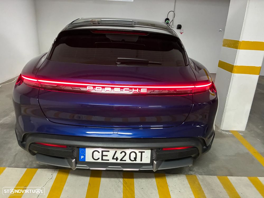 Porsche Taycan Cross Turismo 4 - 4
