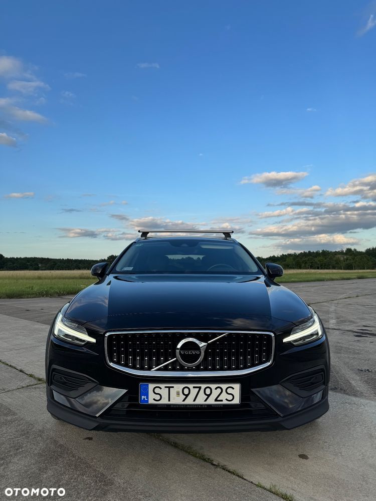 Volvo V60 Cross Country - 17