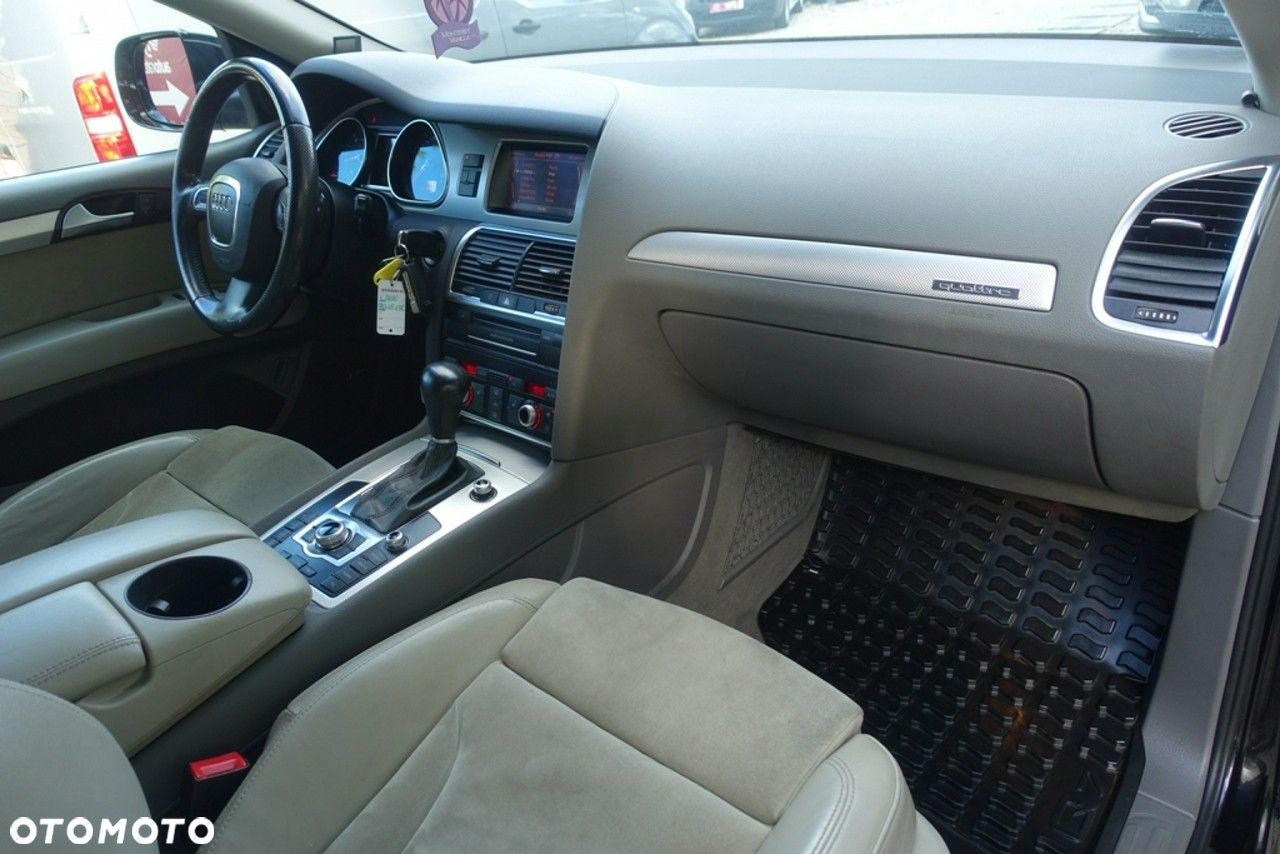 Audi Q7 - 16