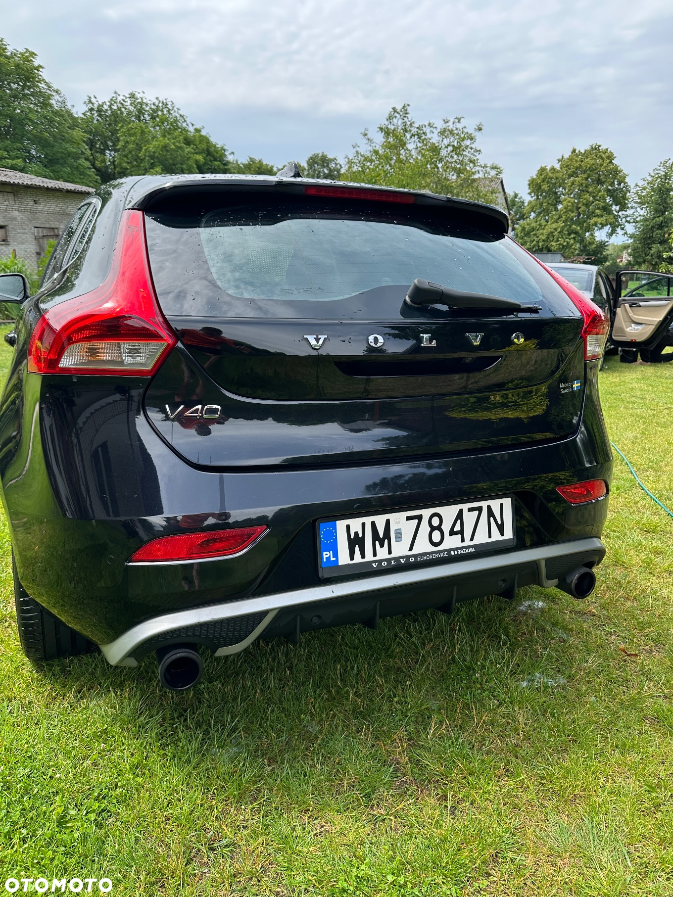 Volvo V40 D4 Drive-E R-Design Momentum - 3