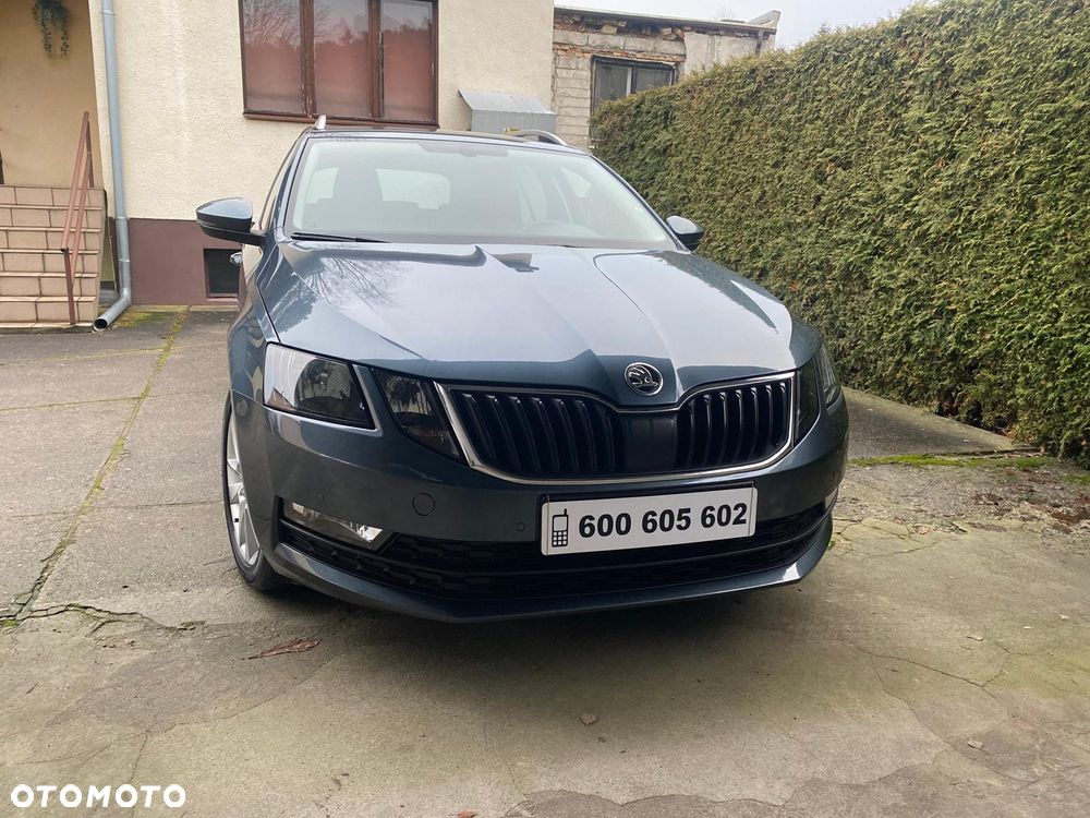 Skoda Octavia 1.6 TDI Premium Edition - 3