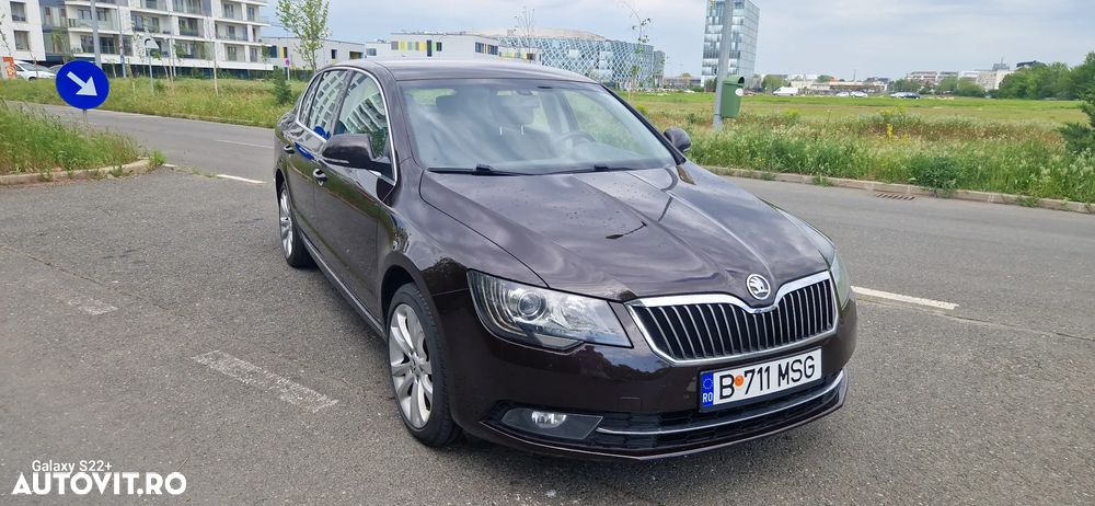 Skoda Superb 2.0 TDI PD Comfort - 5