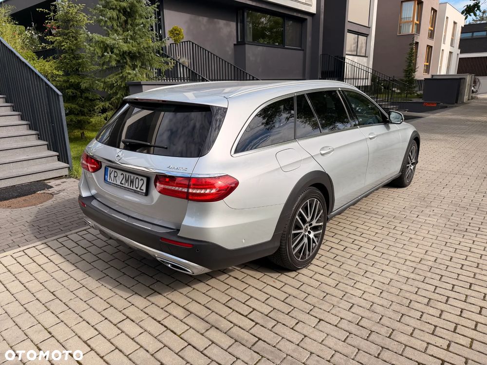 Mercedes-Benz Klasa E 220 d 4-Matic AMG - 3