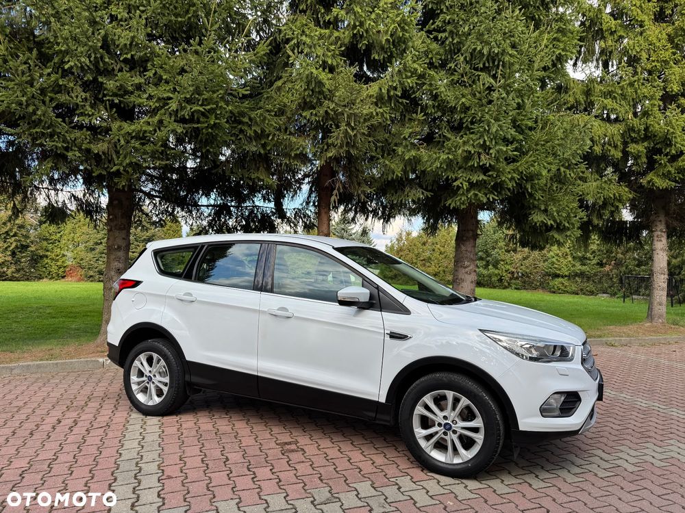 Ford Kuga - 1
