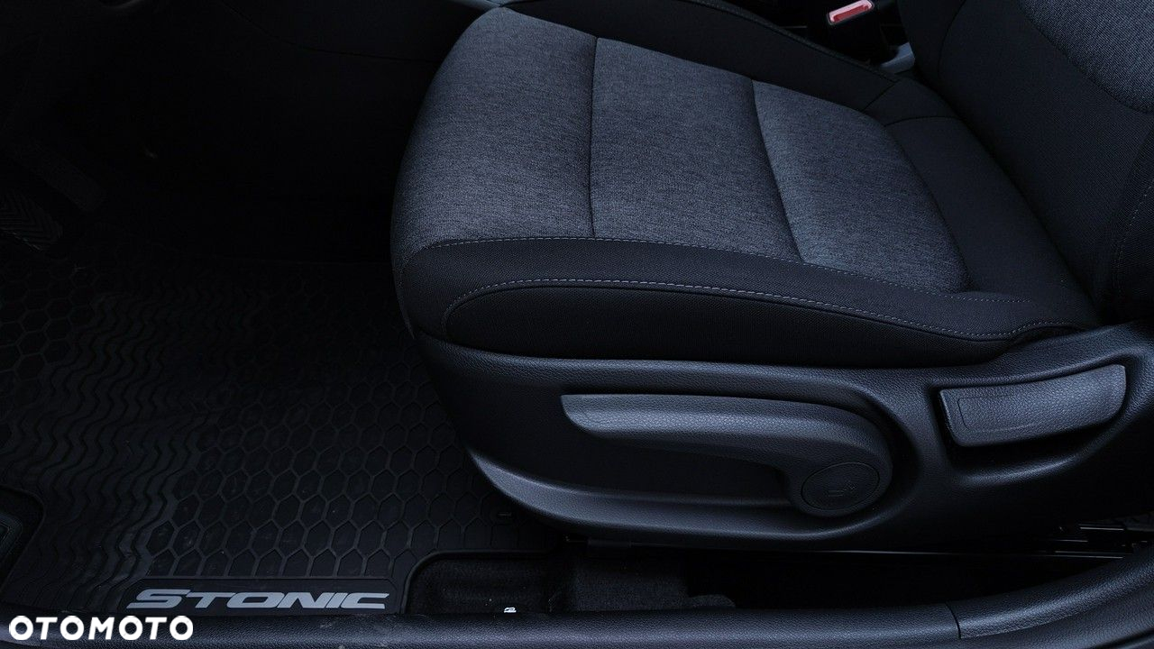 Kia Stonic - 9
