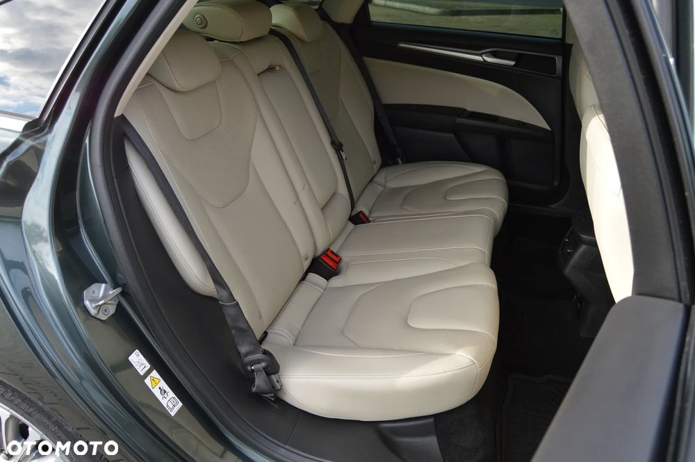 Ford Mondeo 2.0 TDCi Bi-Turbo PowerShift-Aut Titanium - 33