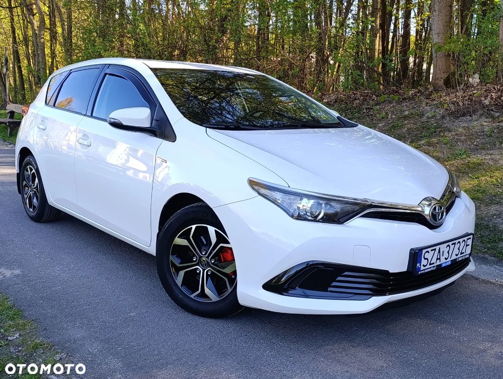 Toyota Auris 1.33 VVT-i Comfort - 1