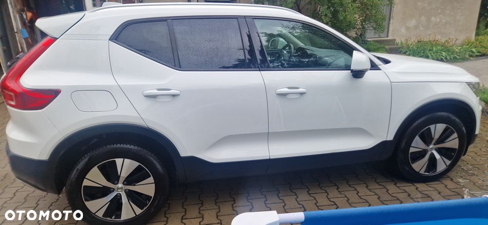 Volvo XC 40 B5 B AWD Momentum Pro - 5