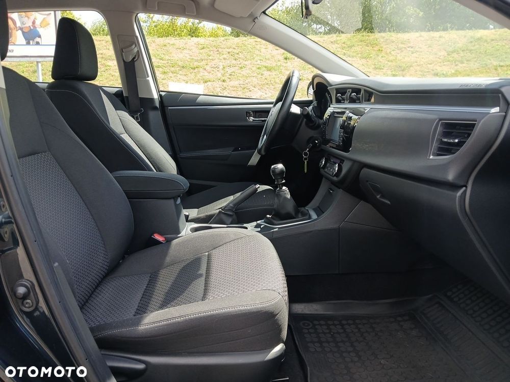 Toyota Corolla 1.6 Premium EU6 - 13