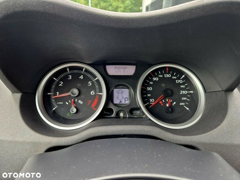 Renault Megane II 2.0 16V Expression - 11