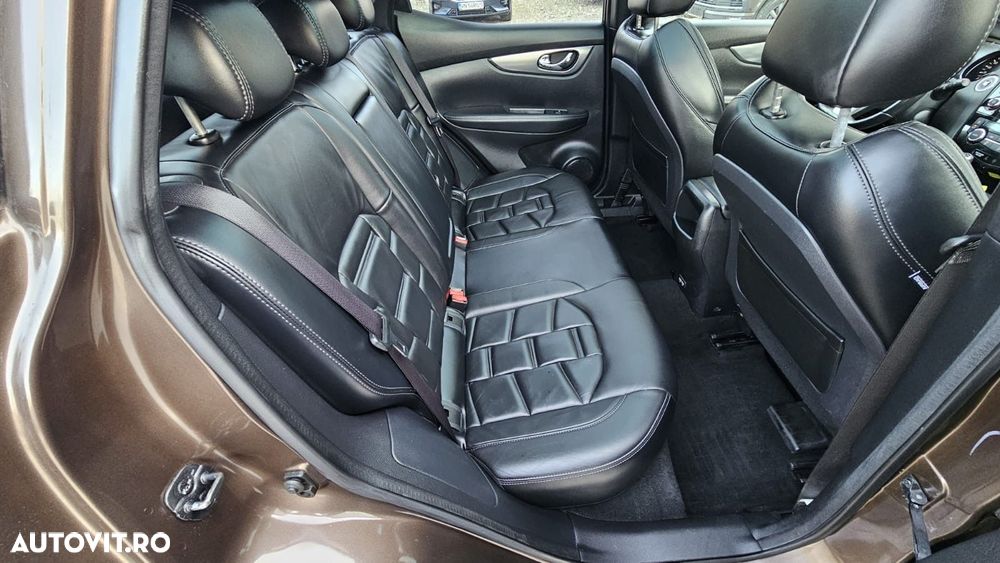 Nissan Qashqai 1.2 DIG-T Start/Stop X-TRONIC Tekna - 17