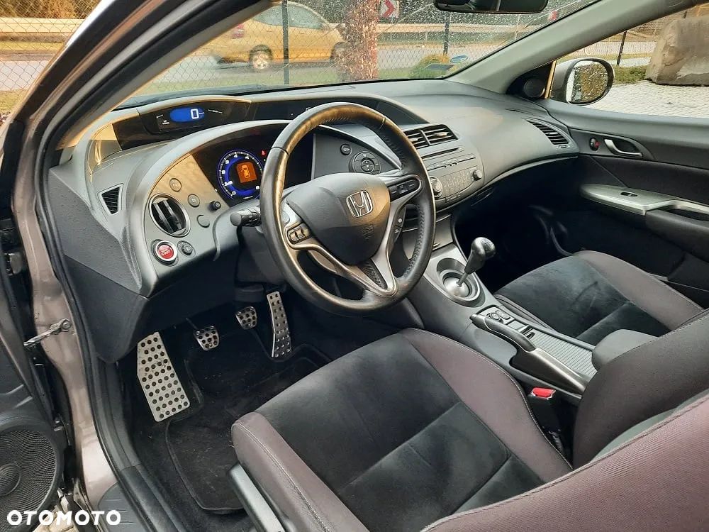 Honda Civic 1.8 Base - 4