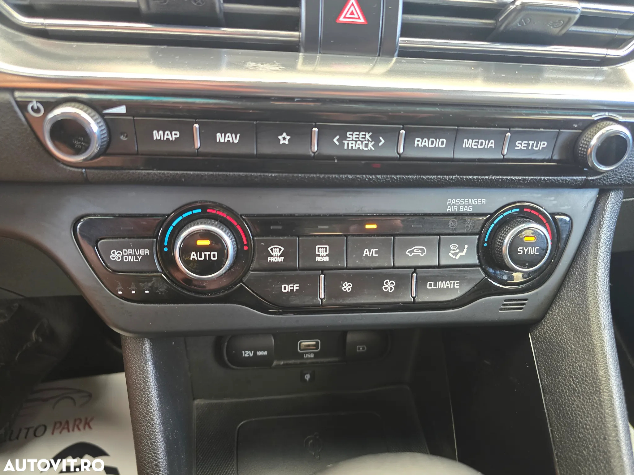 Kia Niro 1.6 GDI PHEV 2WD OPF Aut. Spirit - 29