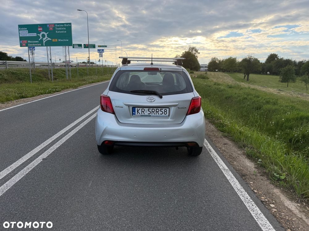Toyota Yaris 1.0 Life EU6 - 6