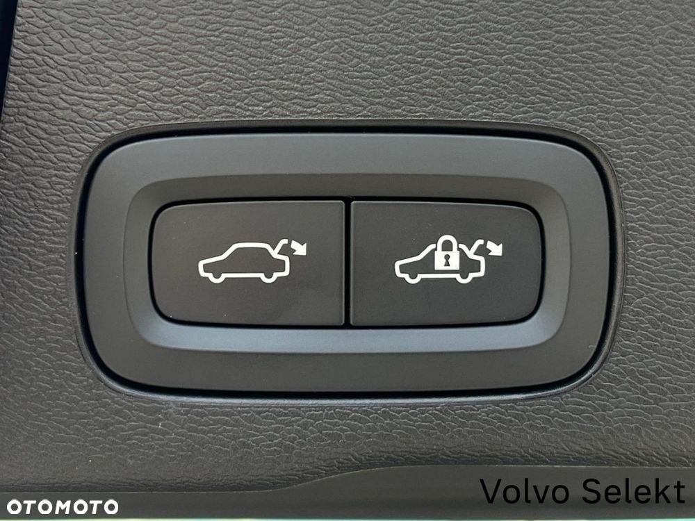 Volvo XC 60 - 32