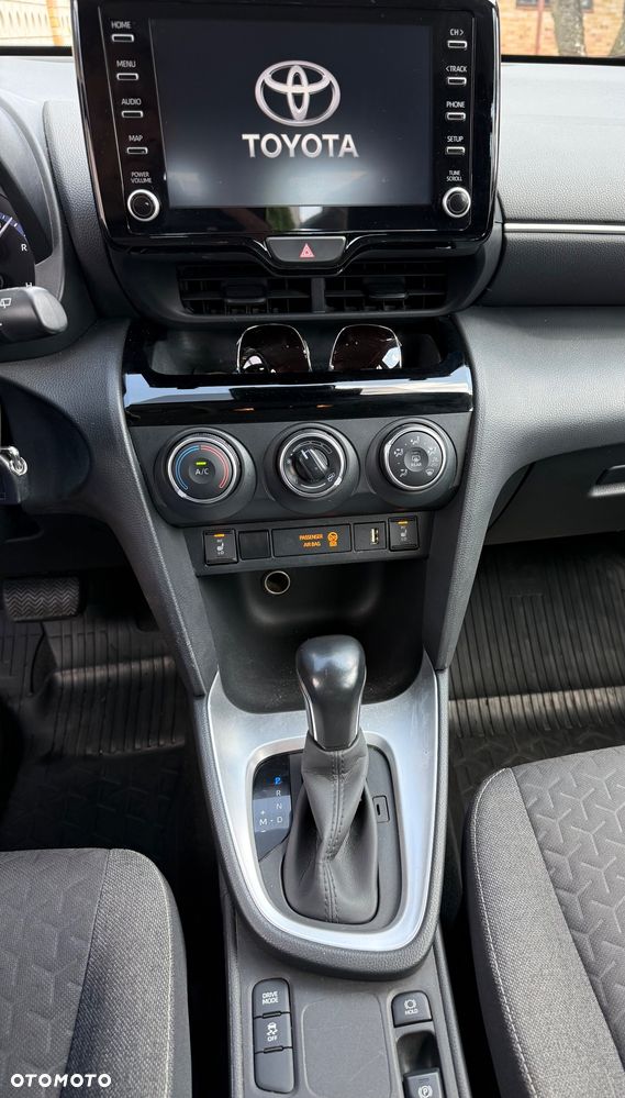Toyota Yaris Cross - 12