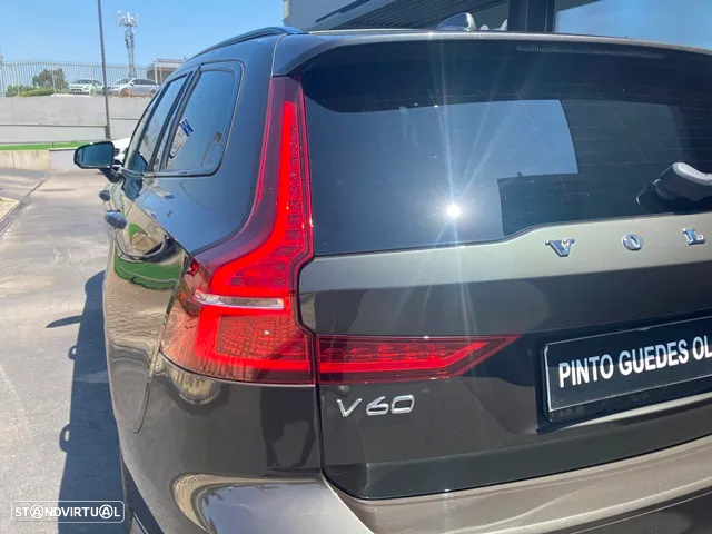 Volvo V60 2.0 T8 AWD TE R-Design - 11