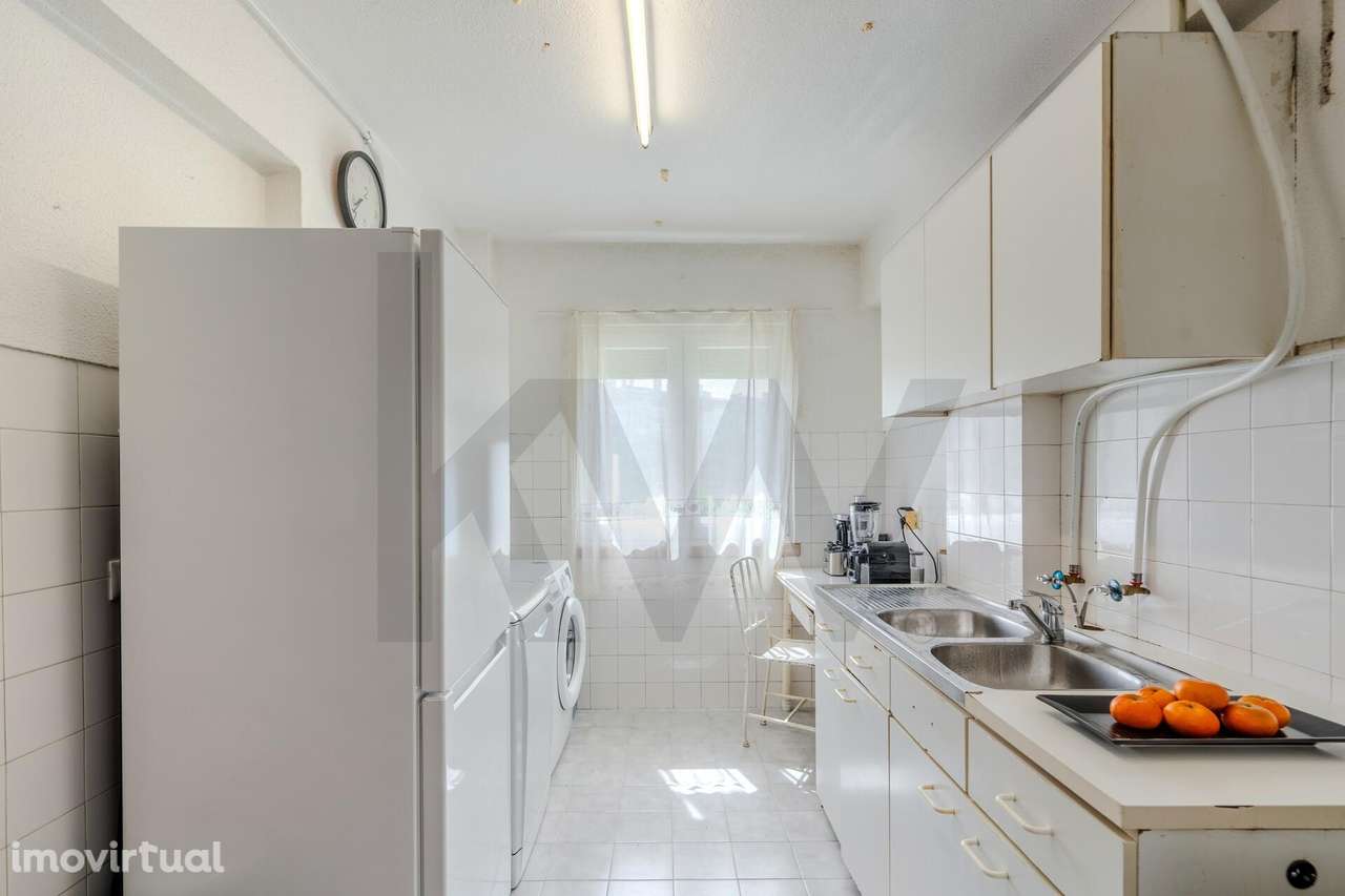 Apartamento T2 renovado com Localização Estratégica – Damaia (Águas Li - Grande imagem: 5/35