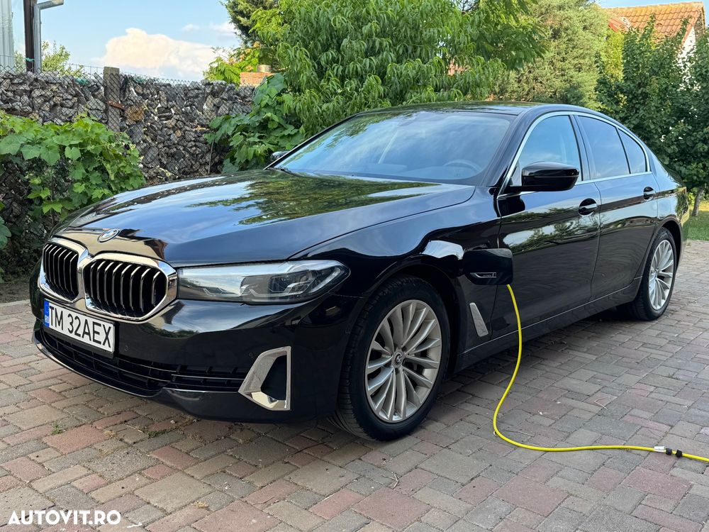 BMW Seria 5 520e Aut. - 9