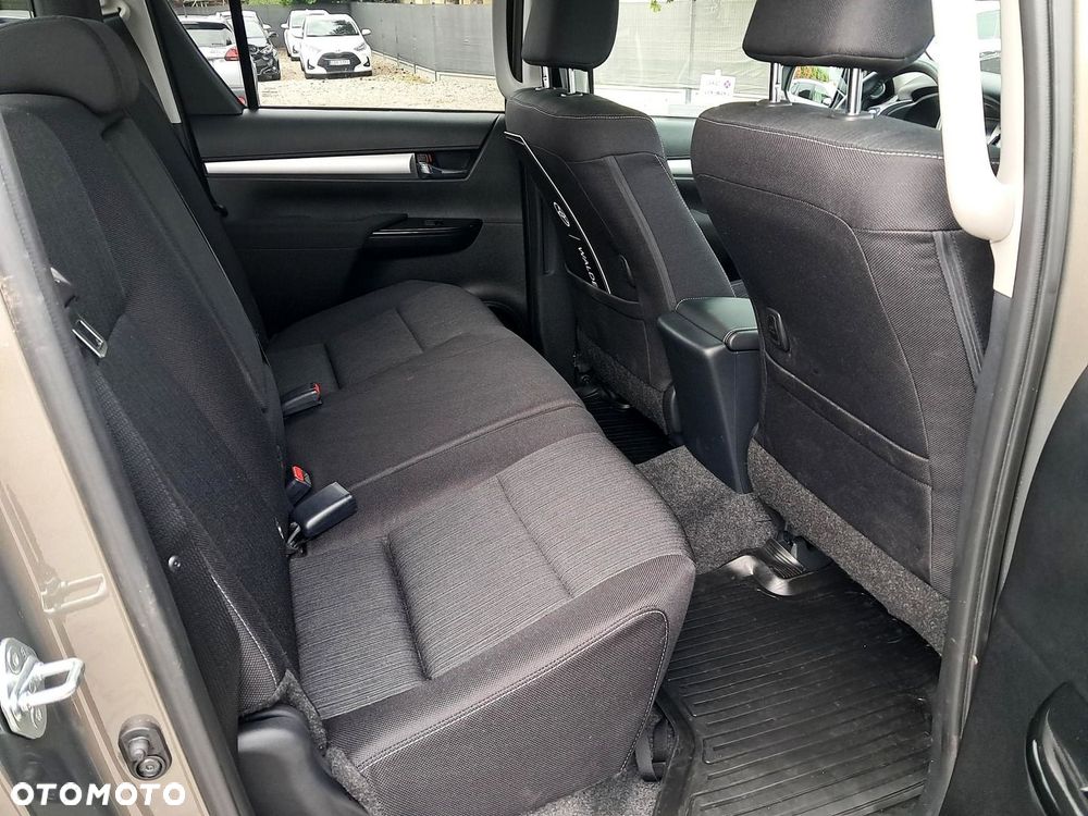 Toyota Hilux 2.4 D-4D Double Cab Active 4x4 - 12