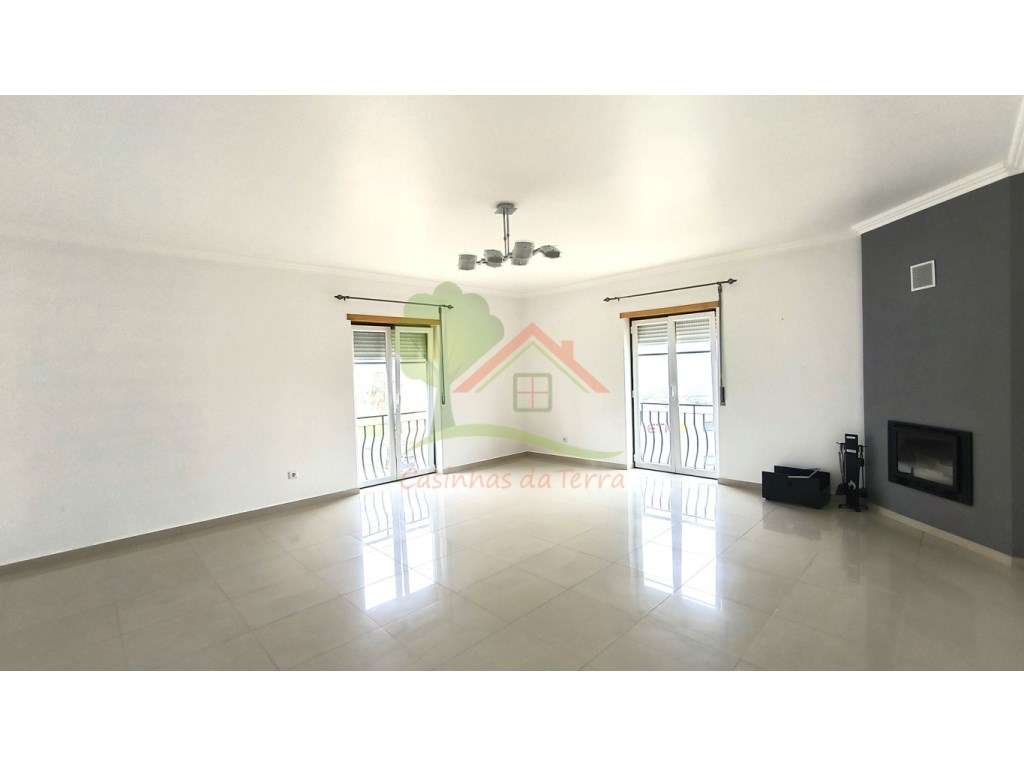Arrenda-se Apartamento T3 na Quinta de Santa Bárbara - Mafra - Grande imagem: 4/21