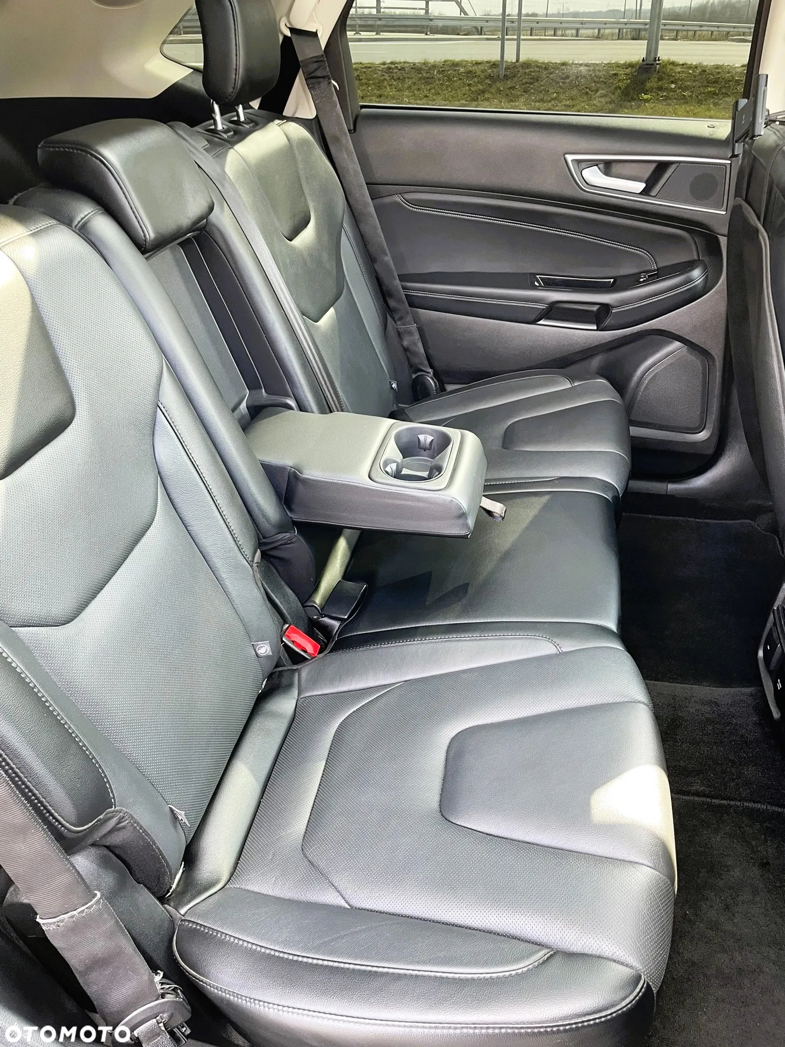 Ford Edge - 11