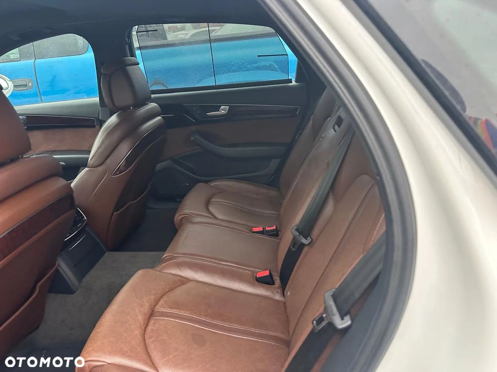 Audi A8 4.2 FSI L Quattro - 16