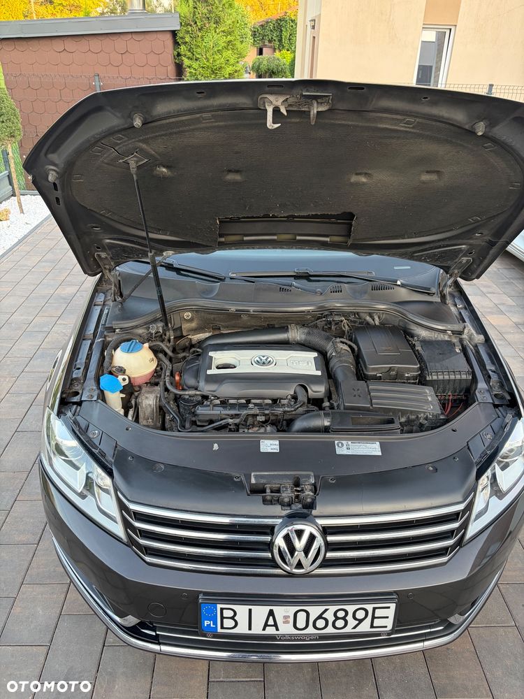 Volkswagen Passat - 23