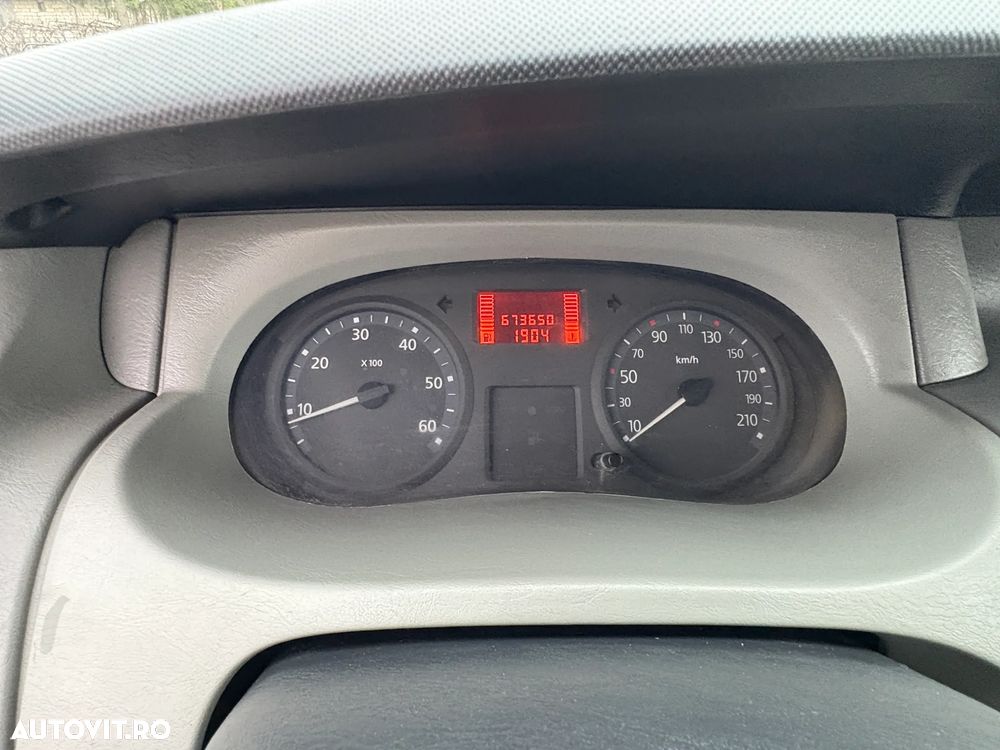 Renault Trafic 2.0 dCi 115 Combi L2H1 - 21