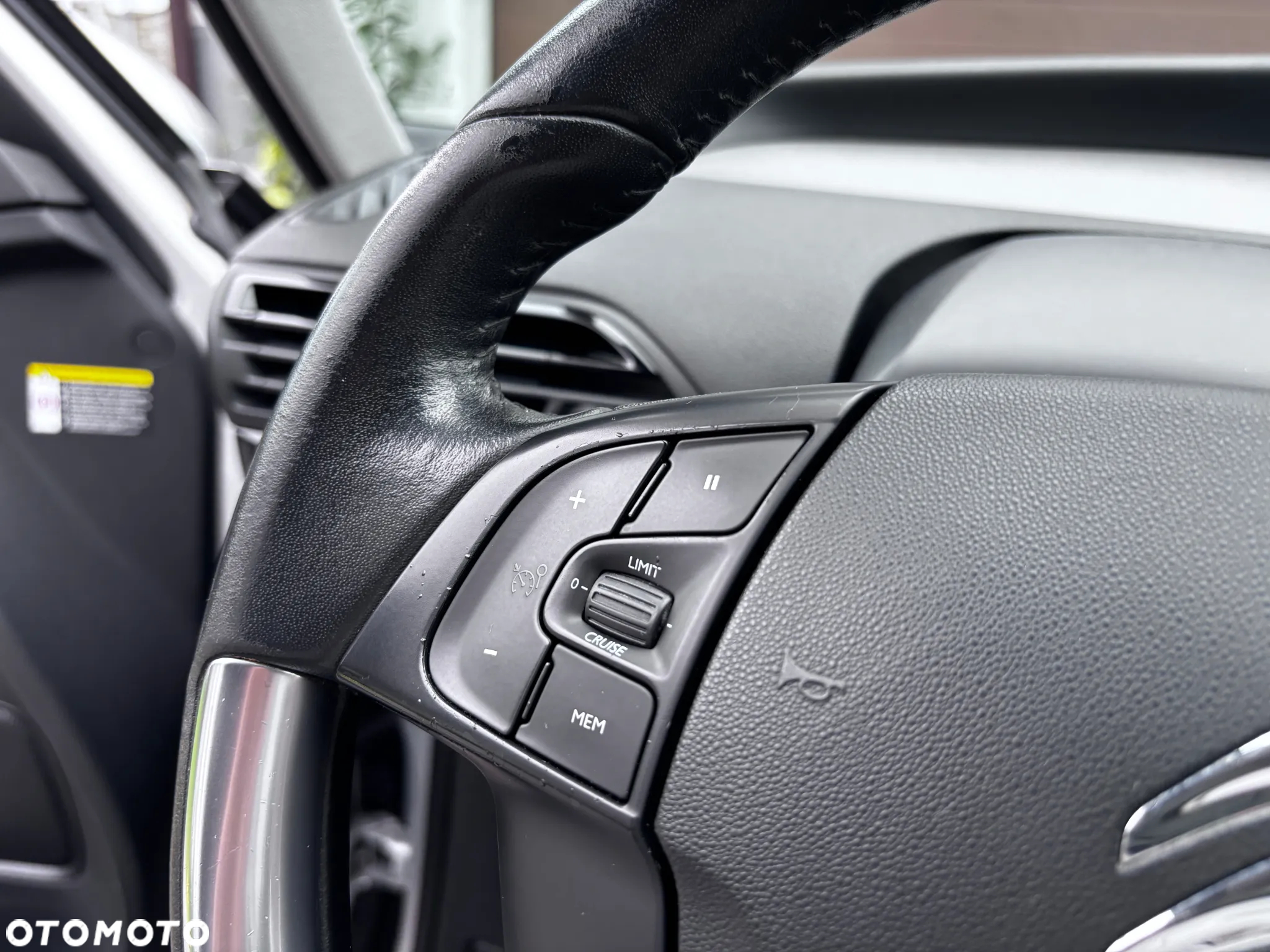 Citroën C4 Picasso 1.6 BlueHDi MoreLife - 23