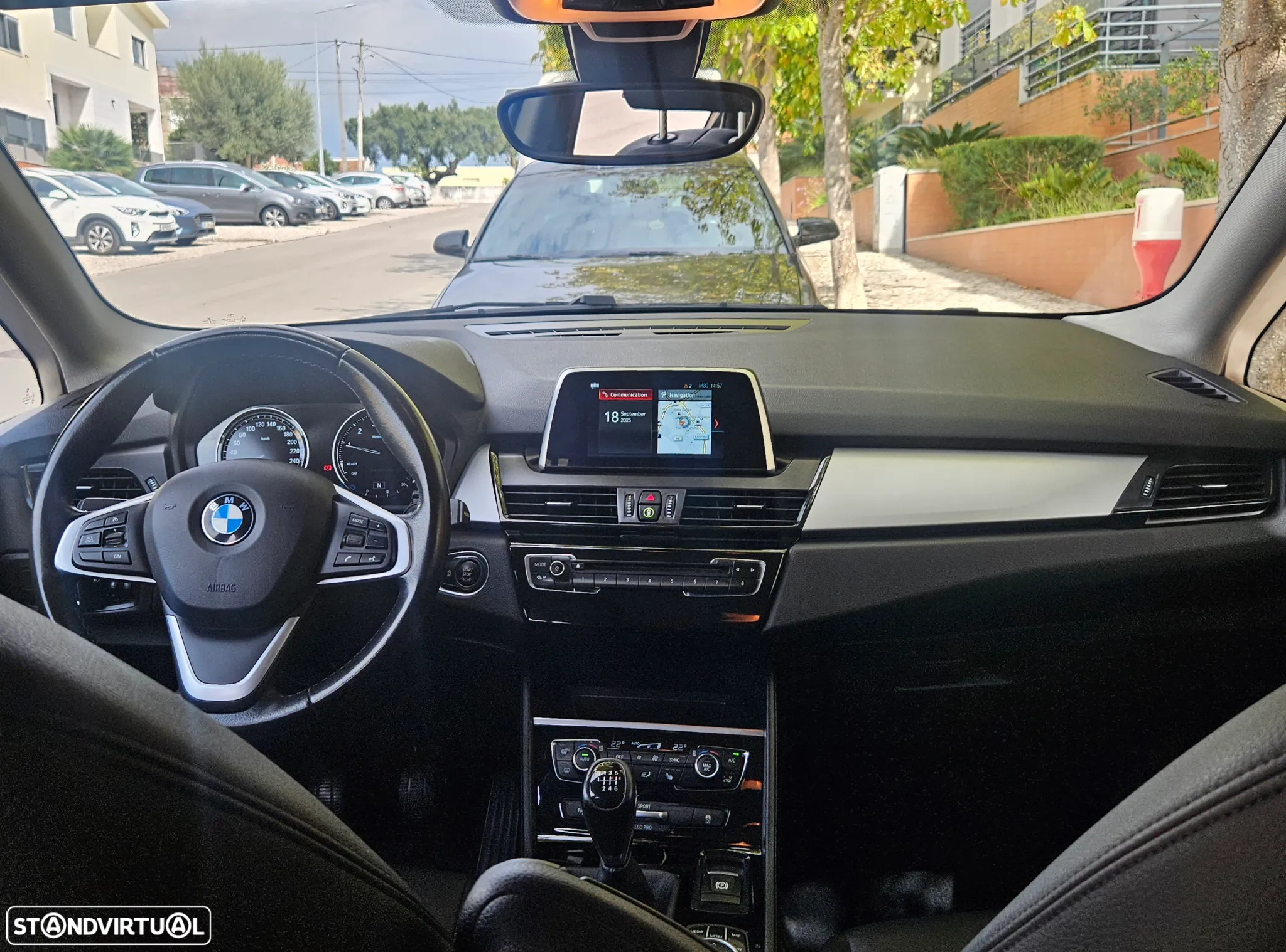 BMW 216 Active Tourer i Advantage - 24
