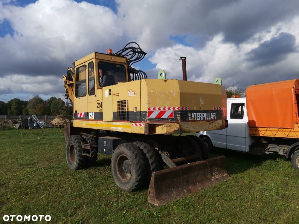 Caterpillar 214BFT - 2