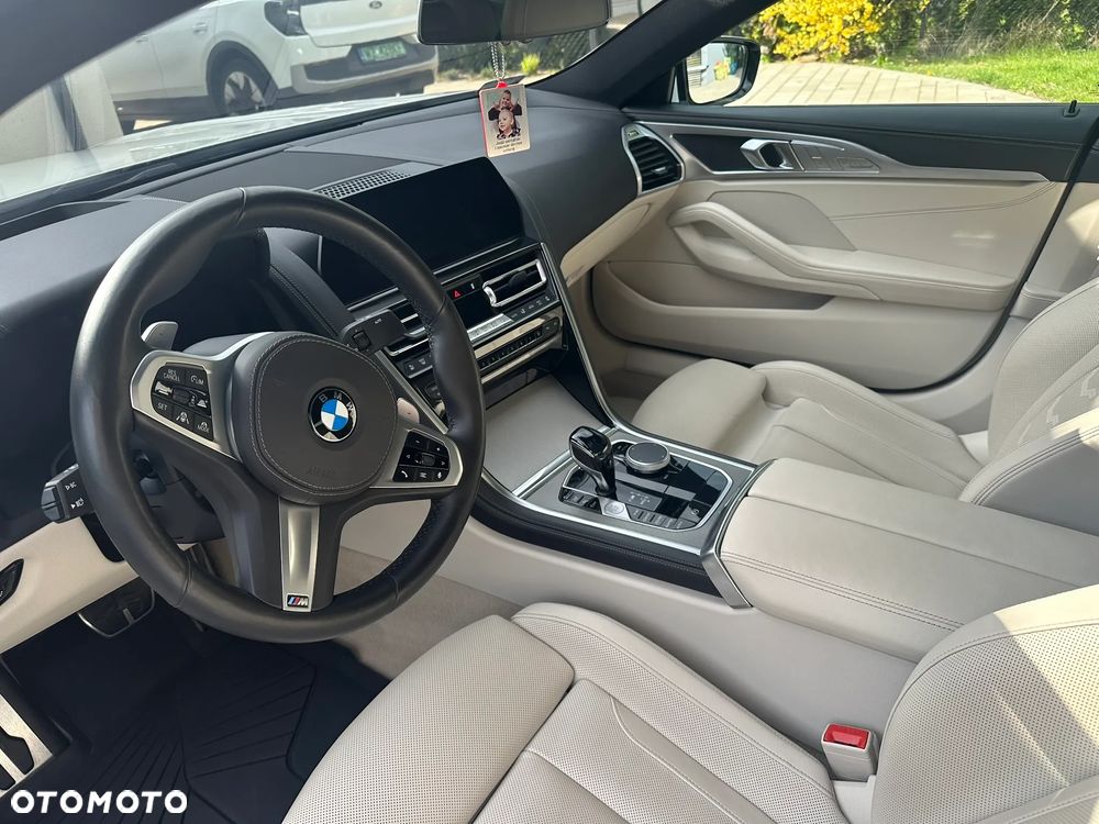 BMW Seria 8 - 7